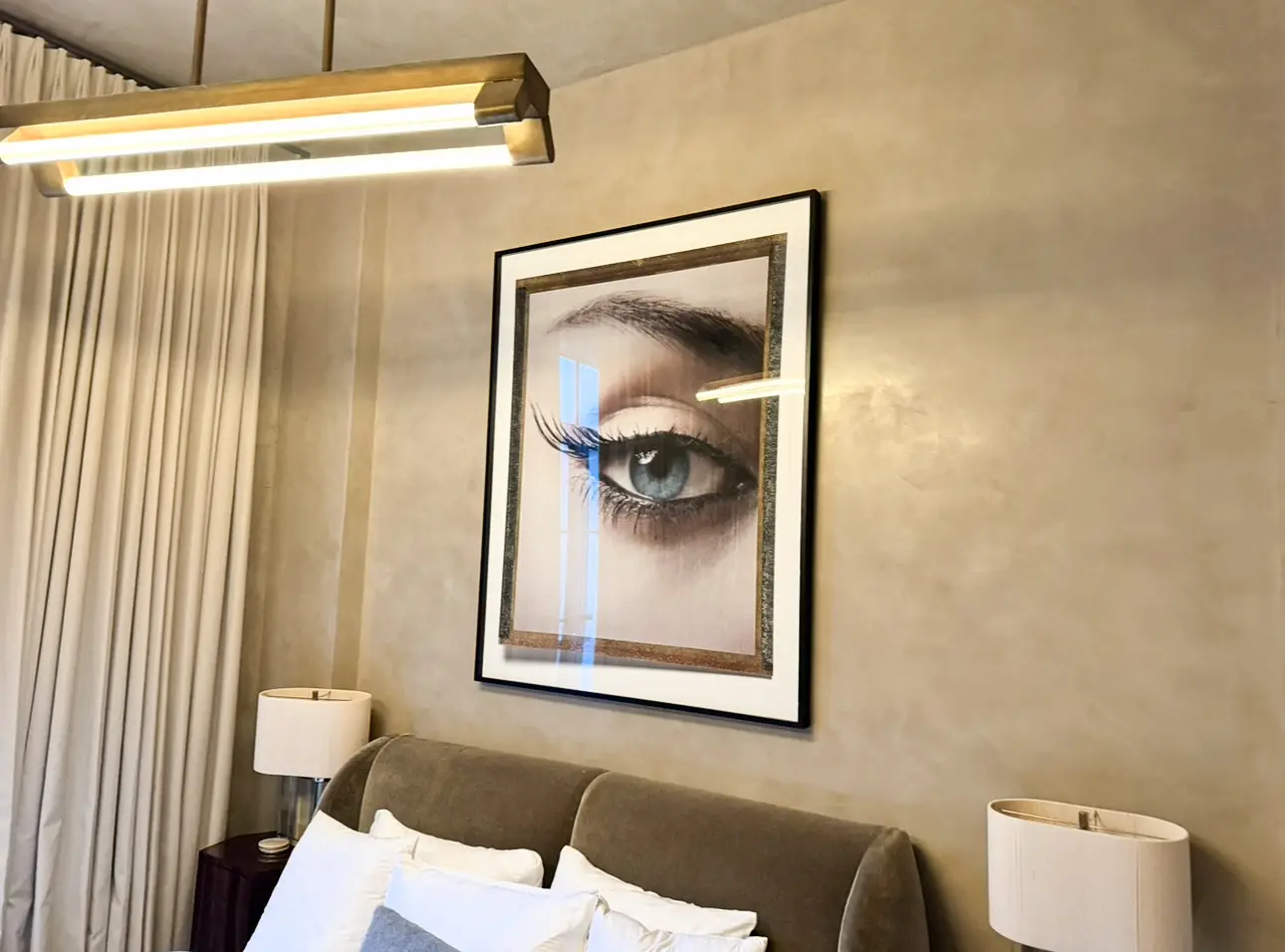 Laight St Residence — bedroom wall in smooth lime plaster behind the bed